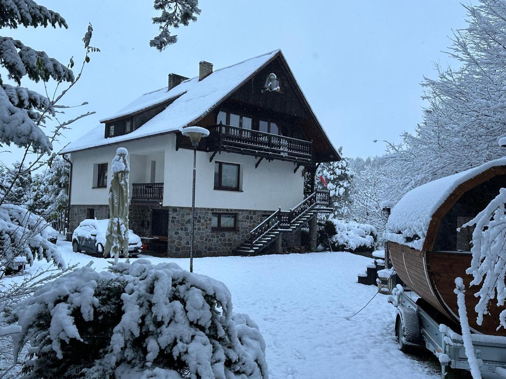 Leśniczówka WIEŻYCA i Domki Szymbark  Exterior foto
